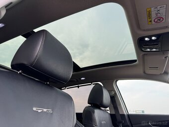 Kia Sorento 2.2 CRDi GT-Line, Panorama, 7míst, záruka, DPH - 17