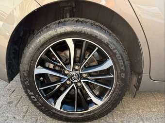 Toyota Verso 1,8i Edition-S+ benzín 108kw - 17