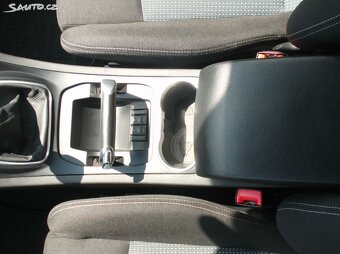 Ford S-MAX, 2,0 TDCi, PDC.vyhř.sedadla.tempomat,novrozvody - 17