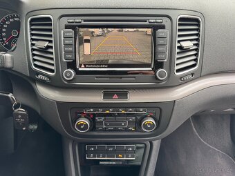 Volkswagen Sharan 2.0 TDI 125kW Match Navigace Kamera Tažné - 17
