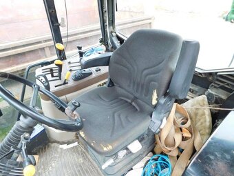 traktor John Deere 6520 SE - 17