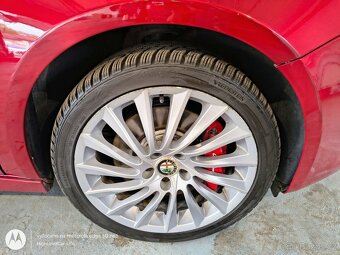 Alfa Romeo Giulietta 2.0 JTDm 125kW NAVI/GARANCE KM/servis - 17