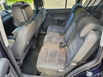 VW Touran 2.0 TDI 103W,Webasto,Highline,Xenon,Navi,2015. - 17