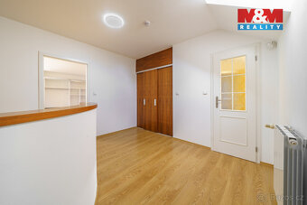 Pronájem rodinného domu, 244 m², Karlovy Vary, ul. Motýlí - 17