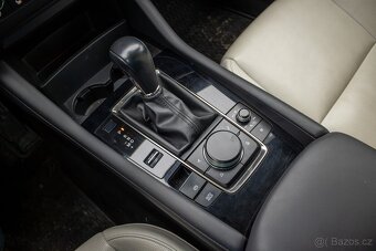 Mazda 3 2.0 Skyactiv X180 GT Plus A/T - 17
