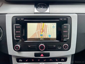 Volkswagen Passat 2,0 TDi DSG HIGHLINE / NAVI / 2013 - 17