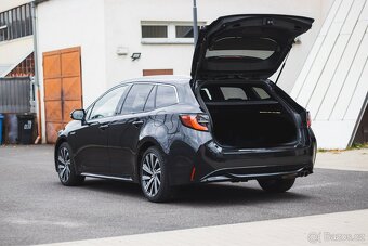 Toyota Corolla Touring Sport 2.0i HSD - 17