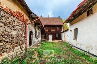 Dům (242 m2) s byty 4+kk (95,4 m2) a 3+kk (146,8 m2) v OV, Č - 17