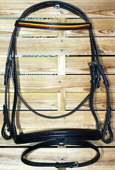 Čelenka na koně MIX černá KOMPLET SADA - 17