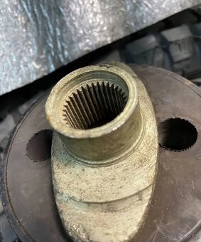 Originální nové a použité diferenciály Dněpr Ural M72 M67 K7 - 17