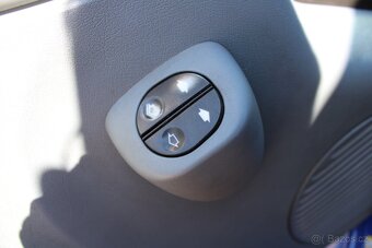 Ford Transit 2.2,300,L3H2,TAŽNÉ,KLIMA,ČR - 17