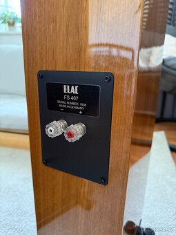 ELAC FS 407 - Elegantní sloupové reproduktory - 17