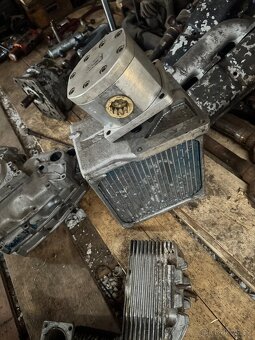 Konvolut Dílů UŘ I UŘ II CRYSTAL TATRA UNHZ - 17