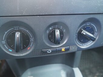 2002 Škoda Fabia 1.4i, 55 kW, Tažné, Klima - 17