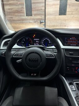 AUDI RS PERFOROVANY ZKOSENY VOLANT - 17