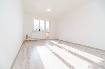 Nadstandartní byt 2+1 s lodžií po kompletní rekonstrukci - 17