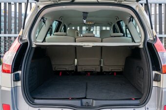 Renault Grand Scénic 1.9 dCi AUTOMAT (7 míst) - 17