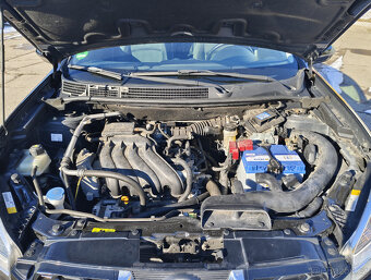 Nissan Qashqai 1.6i, r.v 2011, pouze 45083 tkm  - 17