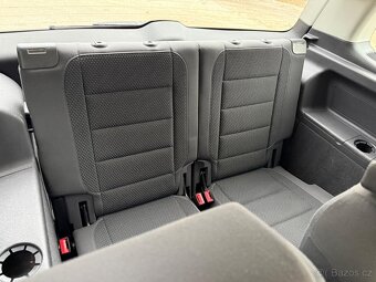 Volkswagen Touran 1.6 TDI 77kw 7 míst - 17
