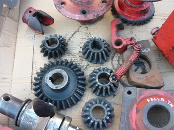 náhradní díly na obraceče sena - 17