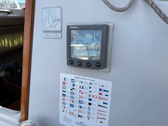 Prodám plachetnici Jeanneau Aquila - 17