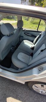 Škoda Fabia 1.4mpi  nová stk - 17