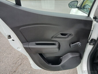 Dacia Sandero 1.0Tce jen 30.000 Km nová STK - 17