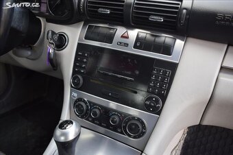 Mercedes-Benz Třídy C 1.8 C 200 KOMPRESOR KUPÉ/2005/ - 17