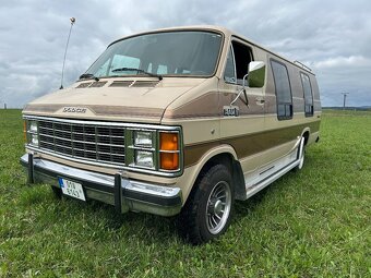 Dodge RAM 350 5.9L V8 1984, vynikající původní stav - 17