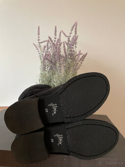 Černé luxusní natahovací kožené kozačky Felmini, vel. 39 - 17