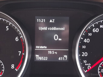 VW Touran 1,2 TSI, r.v. 02/2016, 7 míst, pravidelný servis - 17
