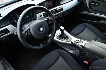 BMW E90 Rad 3 325i A/T - 17