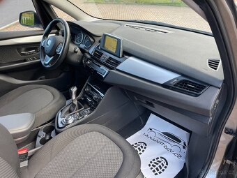 BMW 218i ACTIVE TOURER 100kW-2014-126.852KM-NAVI,VÝHŘEV,AC- - 17