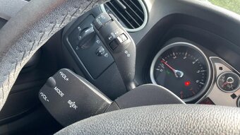 Ford Focus 1.6 // 74 kW // RV 3/2010 // - 17