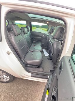 Peugeot 5008 – 7 míst k sezení – 2.0 HDi 110 kW - 17