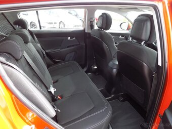 Kia Sportage 2.0 CVVT 4x4 120kW PANORAMA, KAMERA, ZÁVĚS - 17