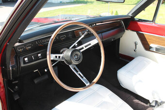 1969 Plymouth GTX 440 - muscle car po kompletní renovaci - 17