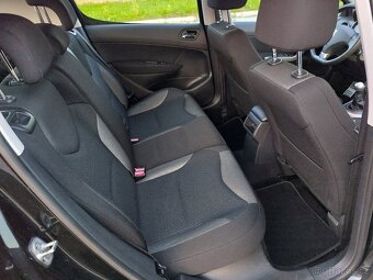 Peugeot 308 1.6 16v VTi   88kW   /   2010   /    STK 9/2026 - 17