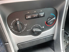 Peugeot 307 2002 2,0HDI 66kW RHY, HB, DILY - 17