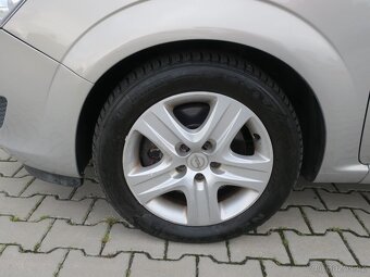 Prodám Opel Zafira 1.9 CDTi 88 kW 7-míst - 17