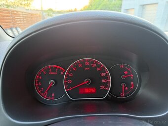 Suzuki SX4 1.6. 4WD (první majitel) - 17