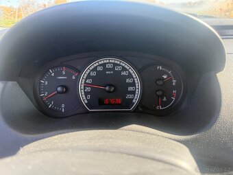 Suzuki Swift 1,3 DDiS 51 kW nova STK - 17