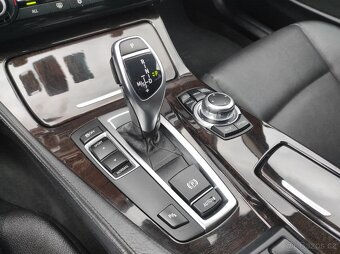 BMW 528i 190kW AUTOMAT - 17