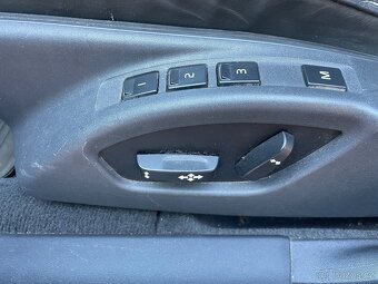 Volvo XC70 AWD MY2010 D5 151 kW automat - 17