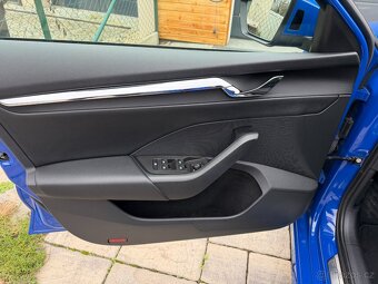 Škoda Octavia Style 2.0TDI 110kw ACC LANE SIDE KESSY MATRIX - 17