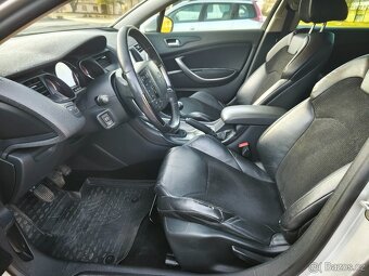 Citroen C5 2.0 HDi Kombi, rok 11/2015, nová STK - 17