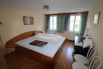 Nabízím k prodeji komerční areál o celk. rozměrech 2671 m2 - 17
