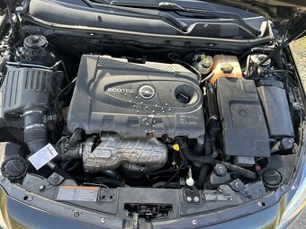 Opel Insignia 2.0 CDTi 118kW Sports Tourer - 17