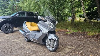 Suzuki Burgman 650 Executive r.v. 2011 - 17