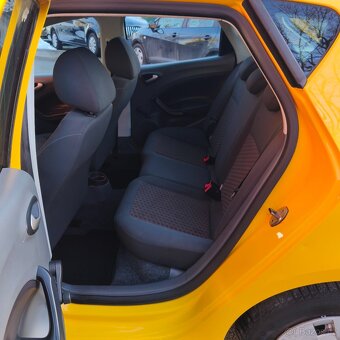 Seat Ibiza 1.2 12V 51kw,poctivých 149tkm, rok 2010, nová STK - 17
